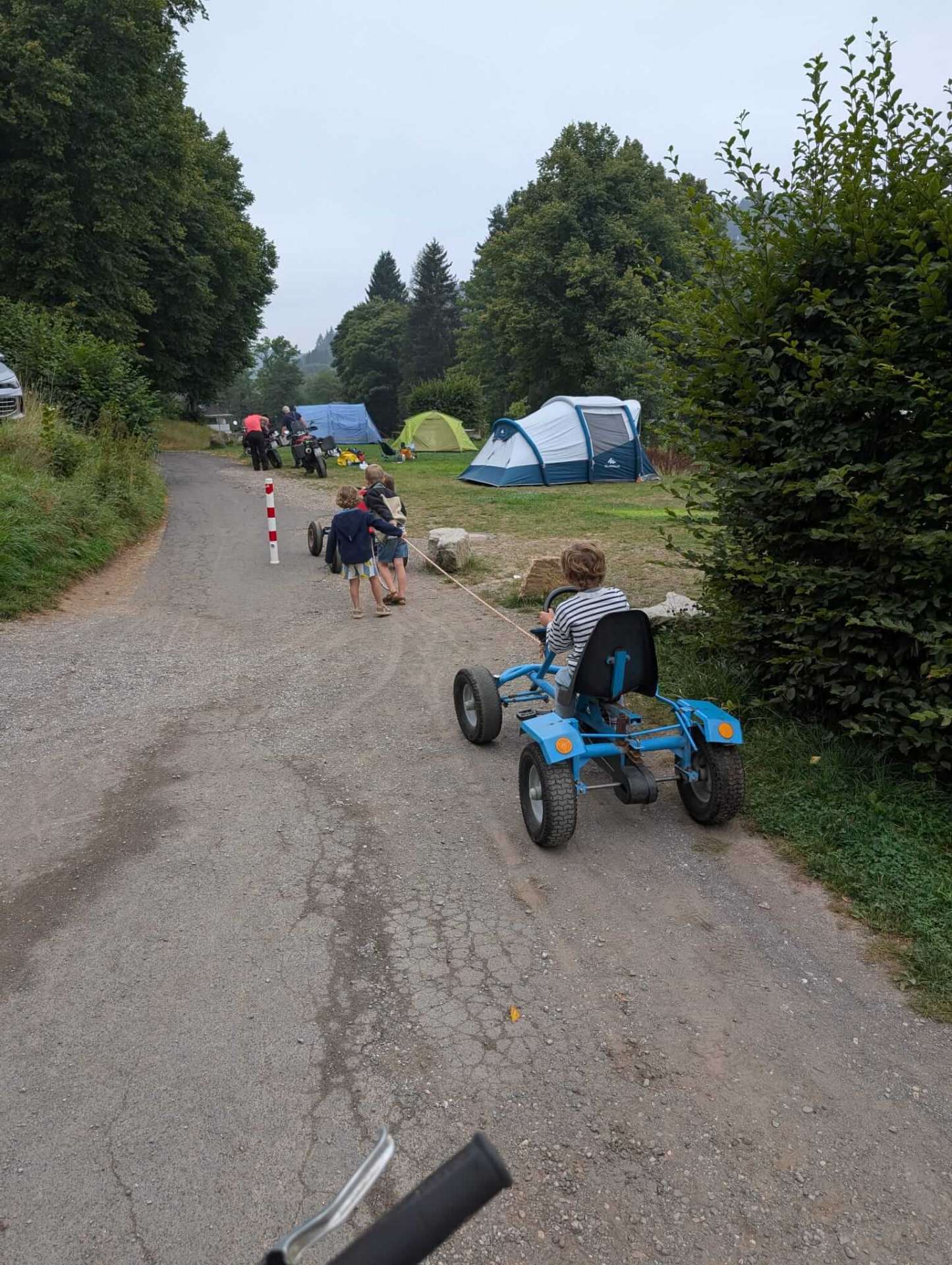 Kettcar-Spaß auf dem Platz